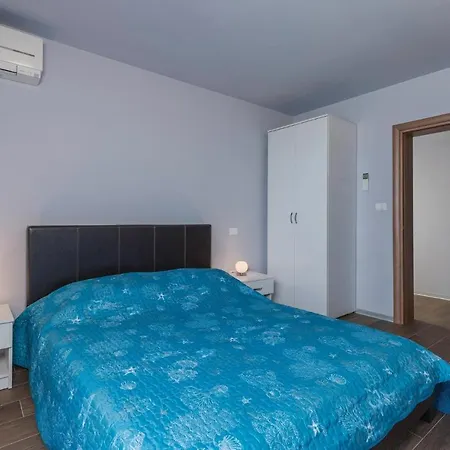 Tatil Evi Eleven-bedroom Holiday In Volme *