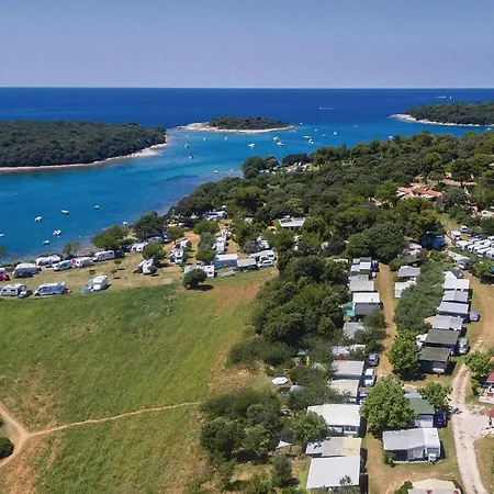 Eleven-bedroom Holiday In Volme Tatil Evi