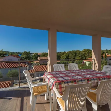 Eleven-bedroom Holiday In Volme